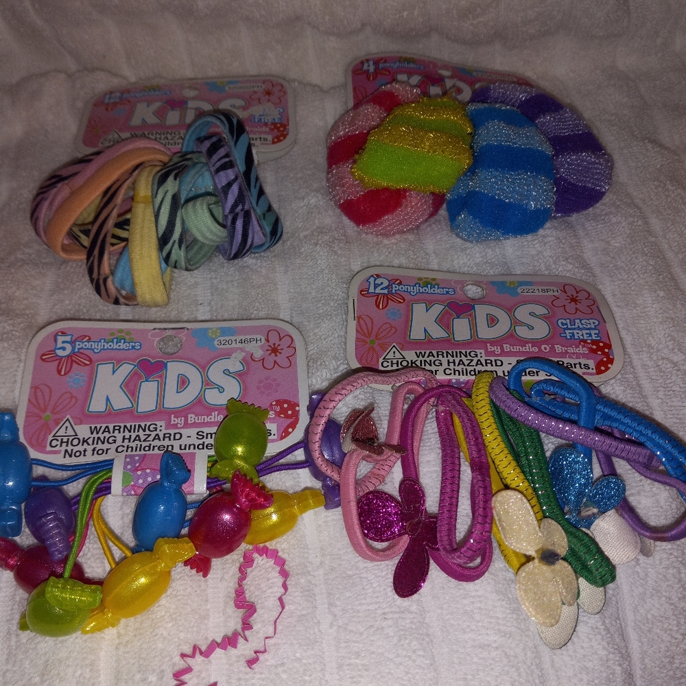 4pack of hair accessories